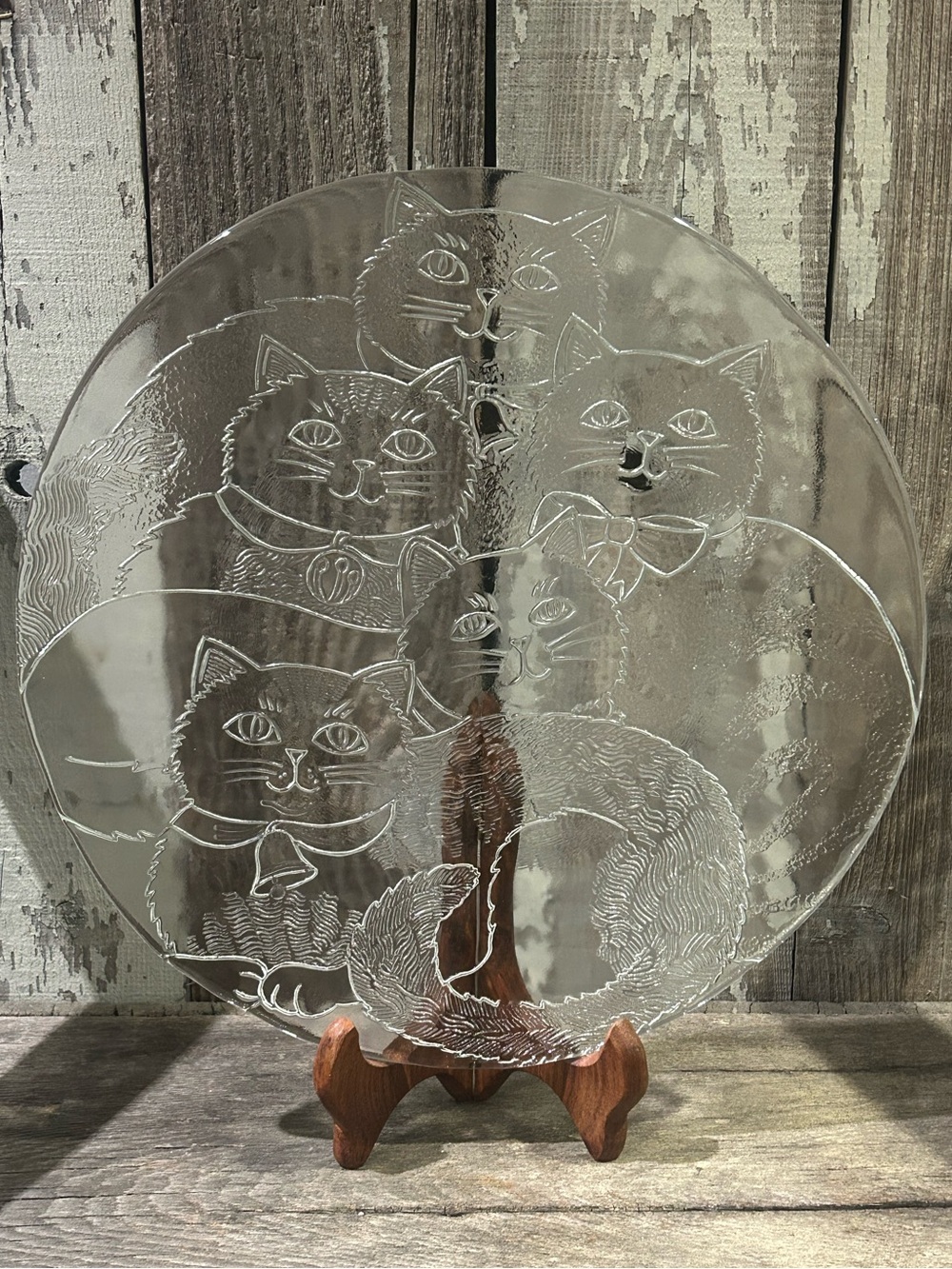Vintage Pilgrim Glass 13” Cat Platter (C)